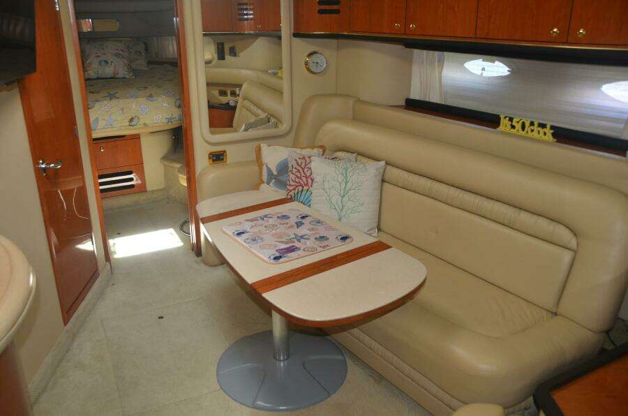 Sea Ray 46 4 RICH-SHER OR POORER - Salon