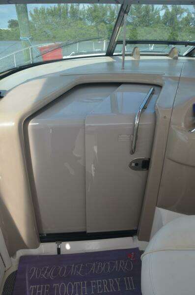 Sea Ray 46 4 RICH-SHER OR POORER - Cockpit