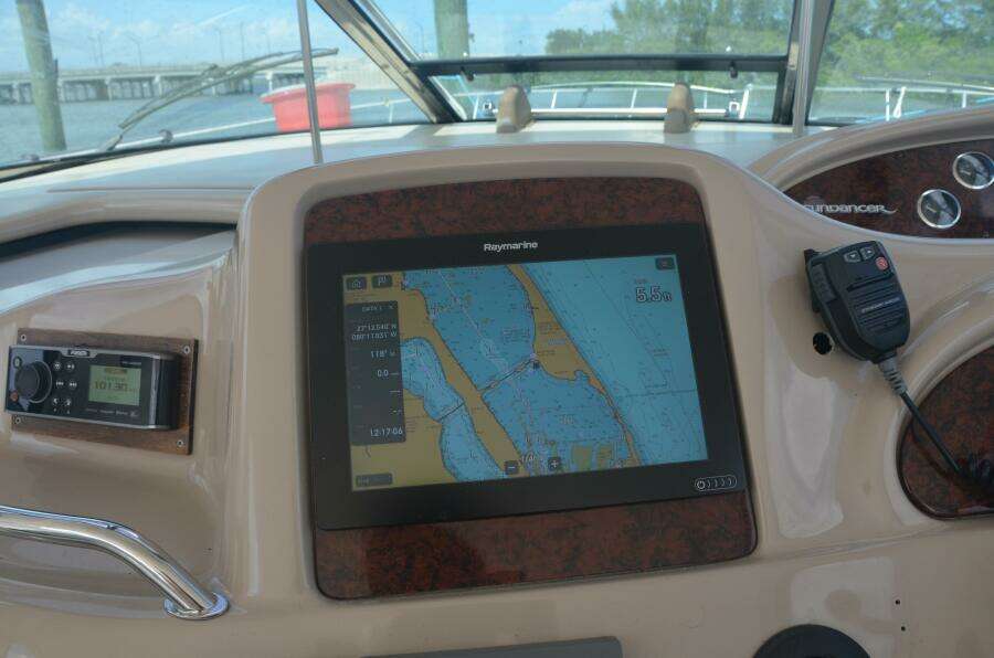 Sea Ray 46 4 RICH-SHER OR POORER - Cockpit - Helm