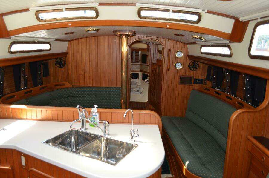 1986 Hans Christian 43 Christina