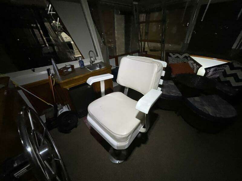 1986 Egg Harbor 40 Motor Yacht