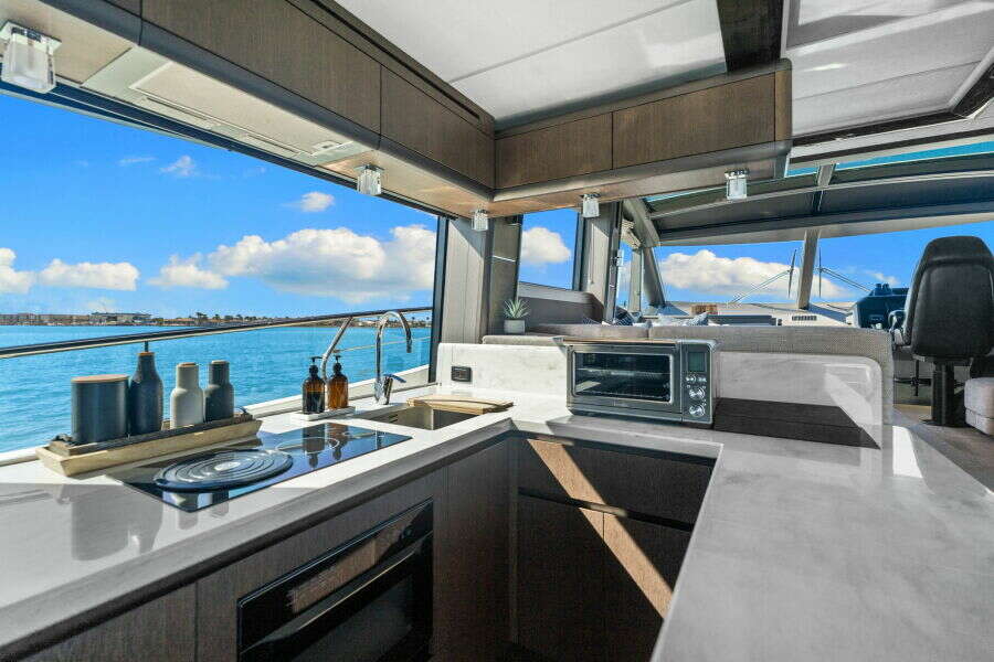 2020 Galeon 680 FLYBRIDGE