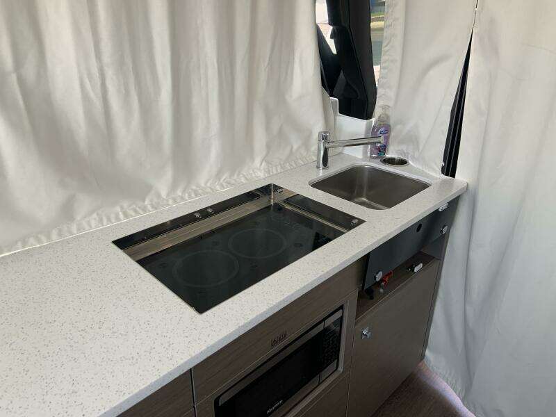 2025 Jeanneau NC 1095 Coupe