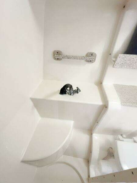 2000 Rinker Fiesta Vee 330