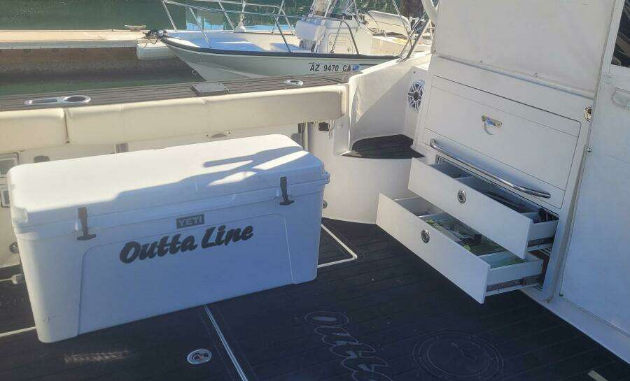 2017 Boston Whaler 315 Conquest