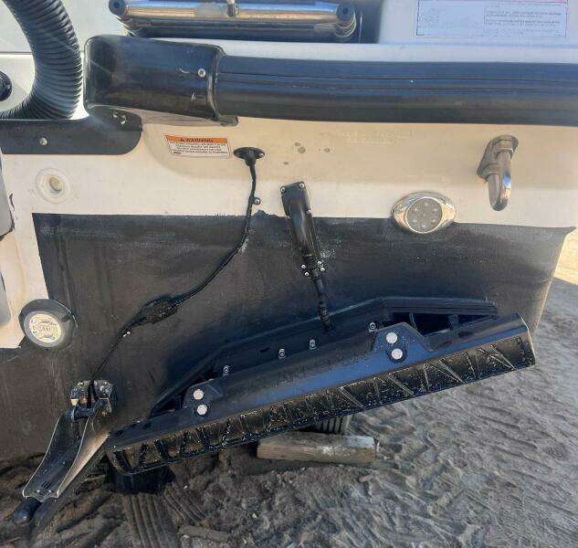 2017 Boston Whaler 315 Conquest