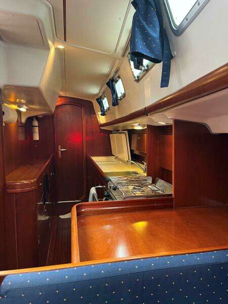 2003 Beneteau Oceanis 42 CC