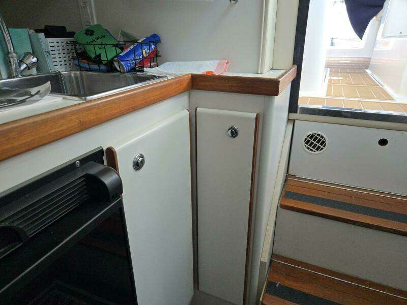 1998 Tiara Yachts Coronet