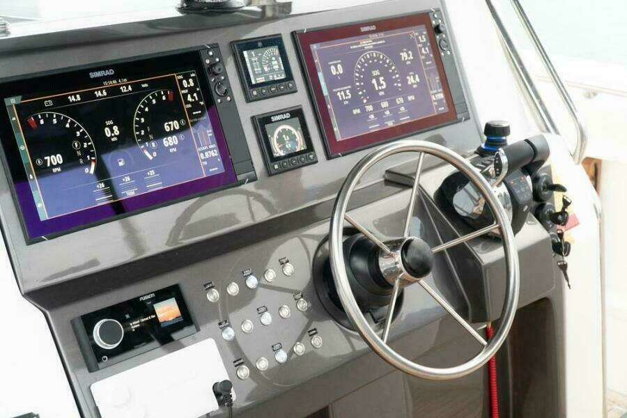 2025 Fishing Raptor 390 Solarium