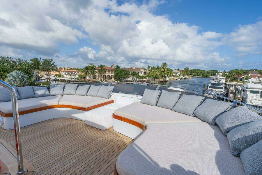 Sun Deck Seating