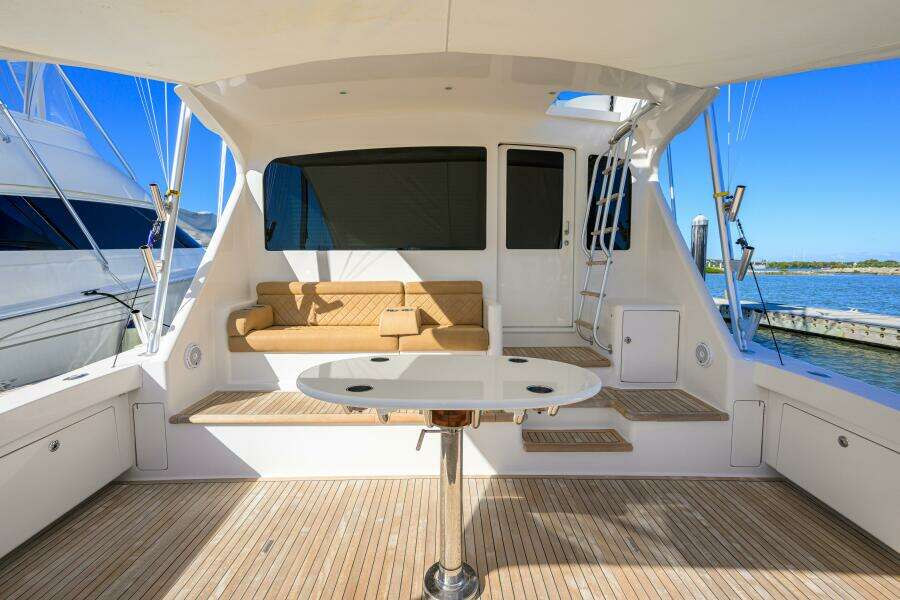 Custom Tabletop Fastens To Rocket Launcher