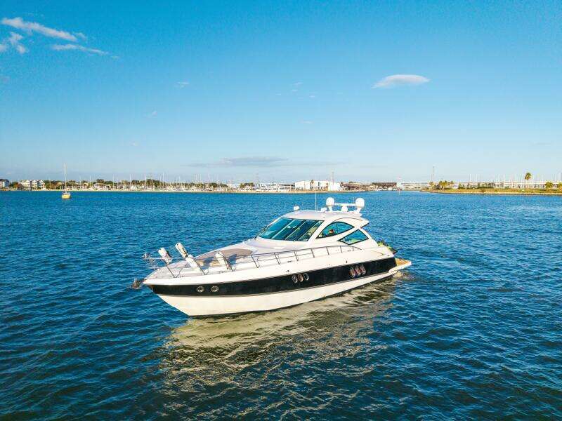 2013 Cruisers Yachts 540 Motor Yacht