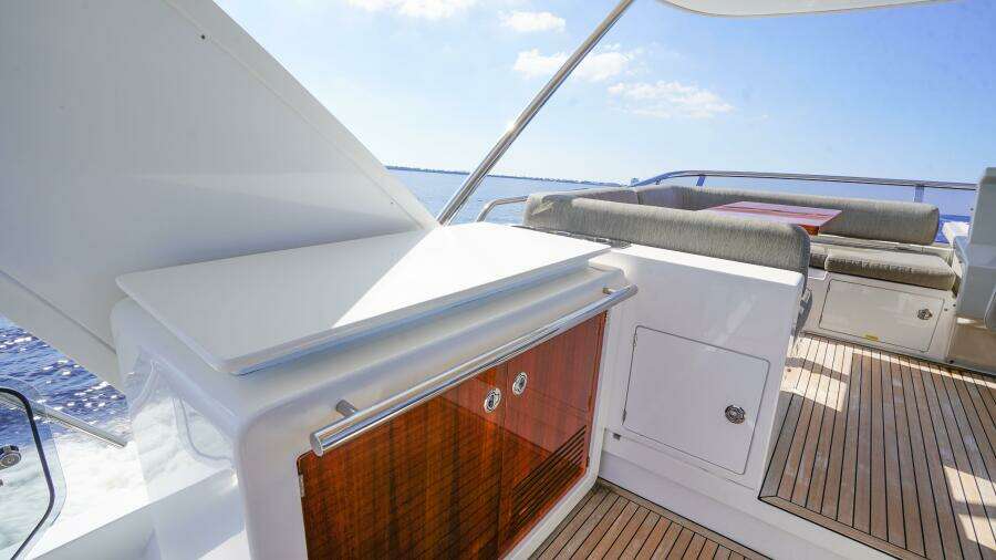 2017 Azimut 66 Flybridge