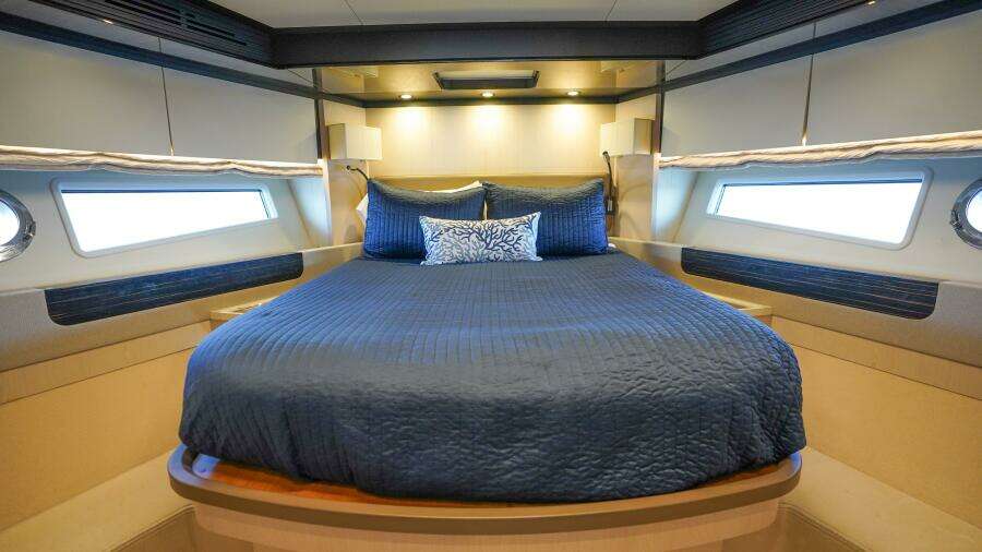 2017 Azimut 66 Flybridge