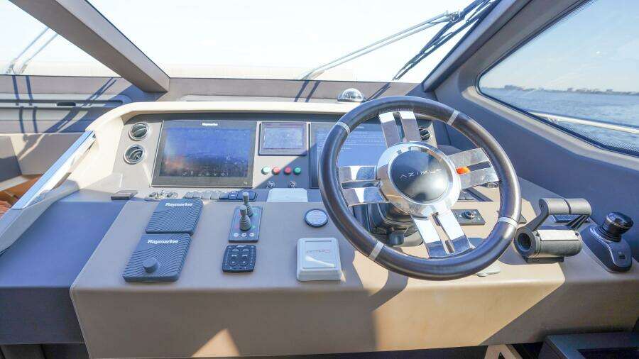 2017 Azimut 66 Flybridge