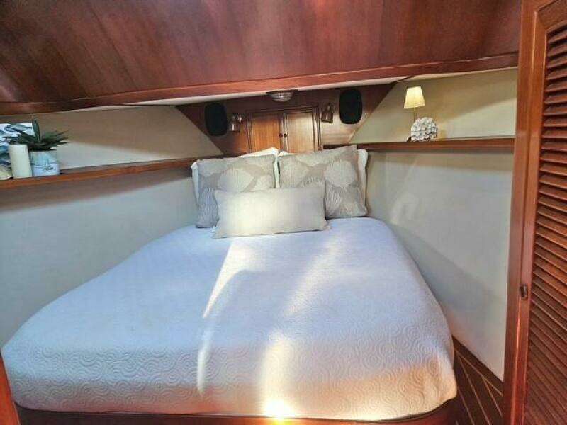 1990 Offshore Yachts 48 Yachtfisher