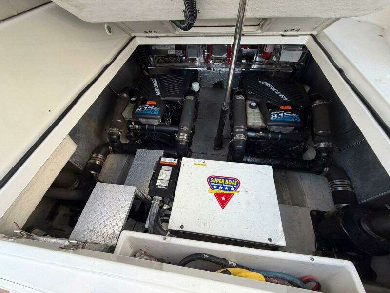 2002 Regal Commodore 3860