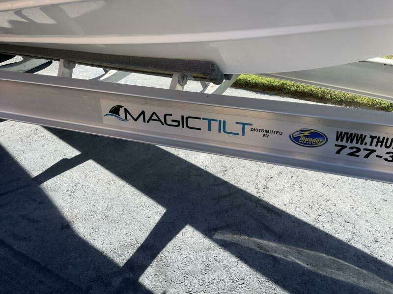 2023 Sportsman Masters 267 Bay Boat