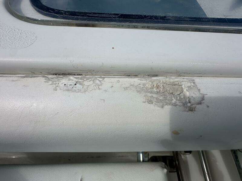 2014 Sea Hunt 27 Gamefish Forward Seating