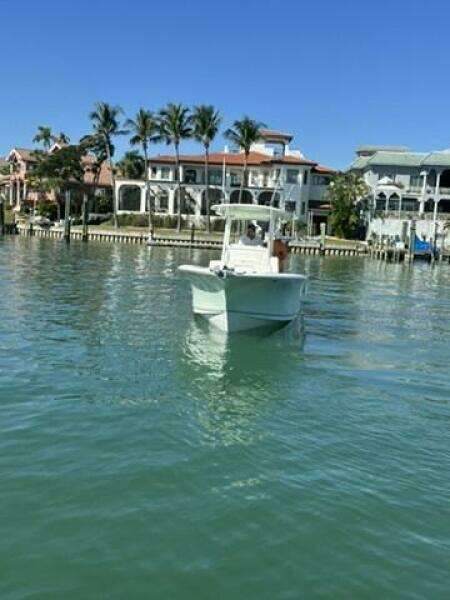 2014 Sea Hunt 27 Gamefish Forward Seating