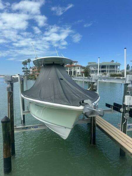 2014 Sea Hunt 27 Gamefish Forward Seating