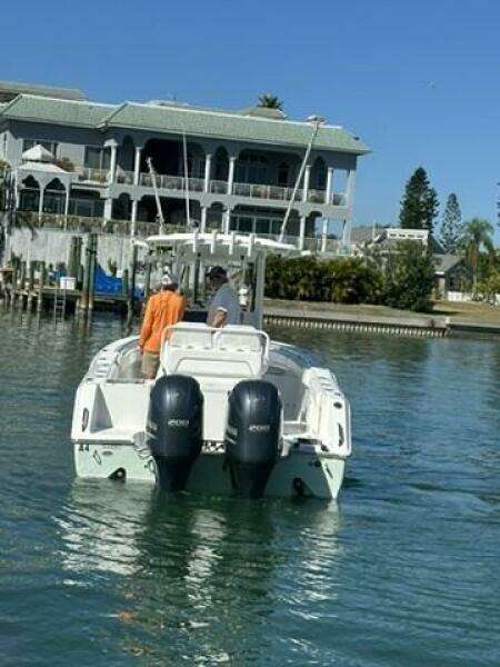 2014 Sea Hunt 27 Gamefish Forward Seating
