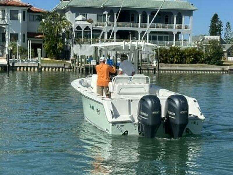 2014 Sea Hunt 27 Gamefish Forward Seating
