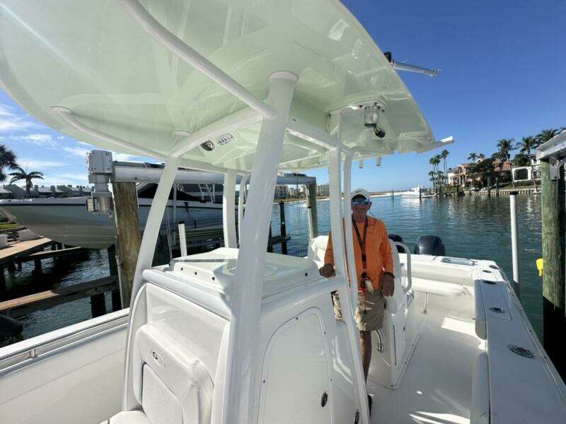 2014 Sea Hunt 27 Gamefish Forward Seating