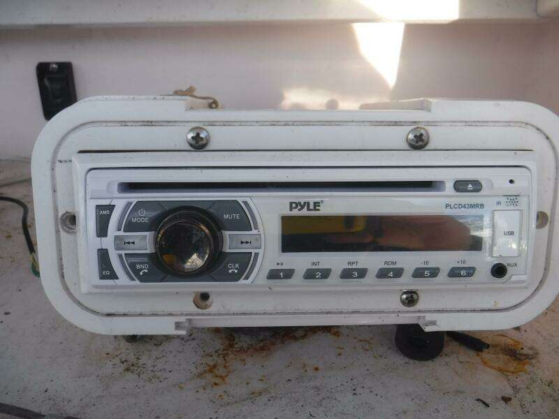 2006 Pro-Line 31 Super Sport Center Console