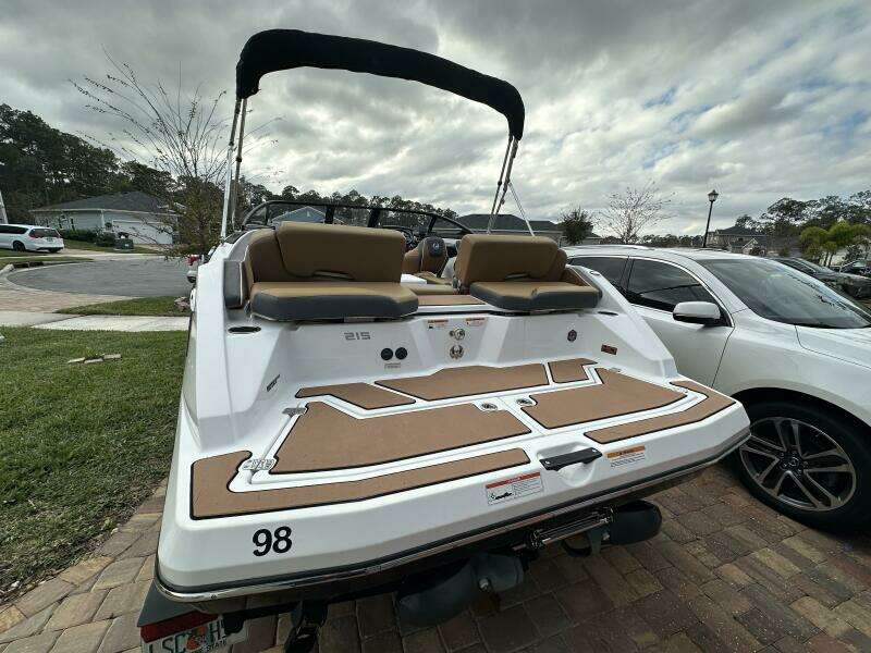 2021 Scarab 215