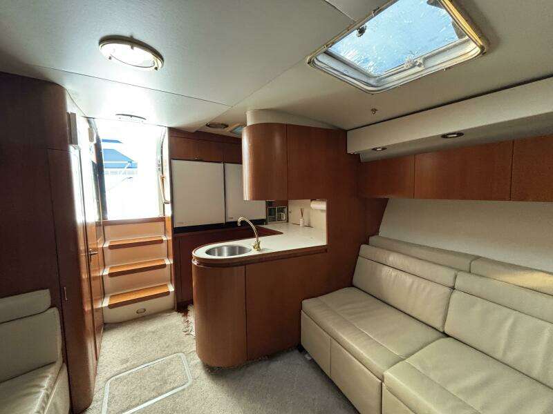 1993 Tiara Yachts 4300 Convertible