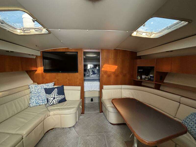 1993 Tiara Yachts 4300 Convertible