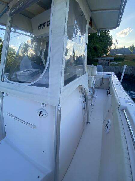 2007 Grady-White Chase 273