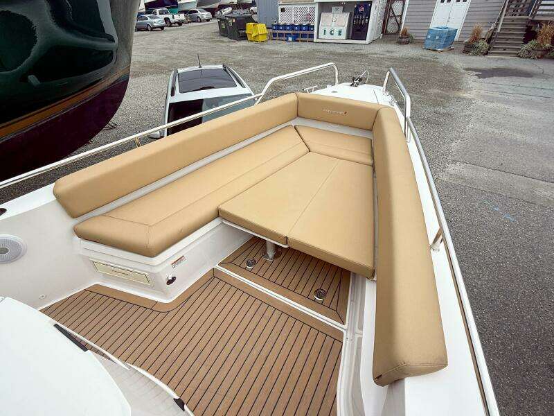 2020 Axopar 28 Cabin w/Wet Bar