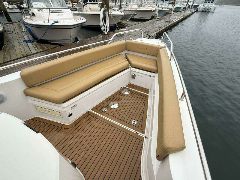 2020 Axopar 28 Cabin w/Wet Bar