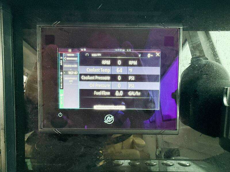 2020 Axopar 28 Cabin w/Wet Bar