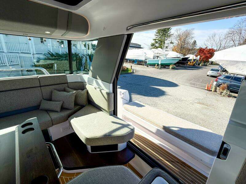 2024 Axopar 45 XC Cross Cabin