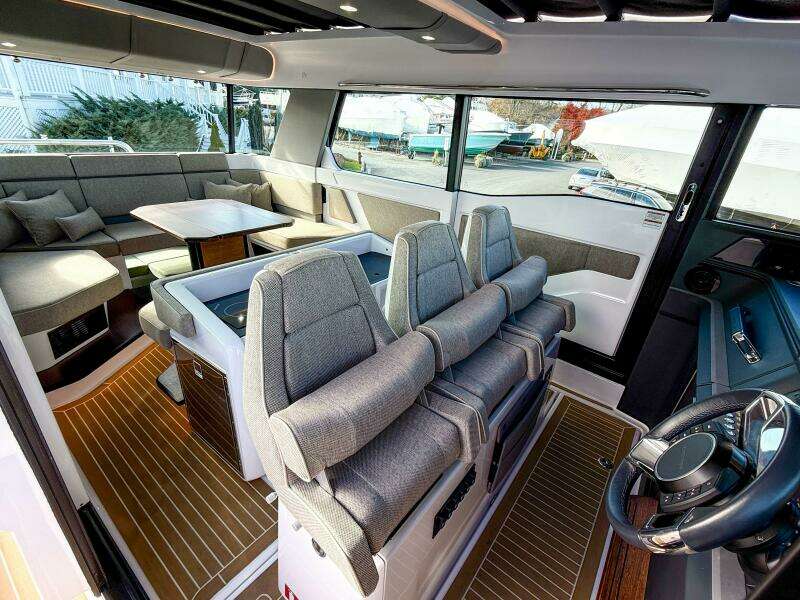 2024 Axopar 45 XC Cross Cabin