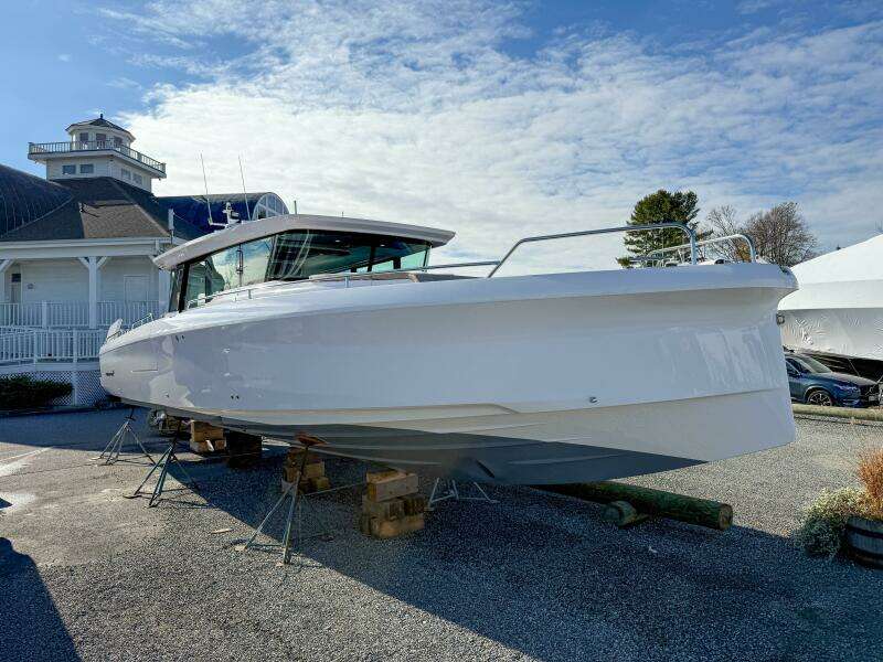 2024 Axopar 45 XC Cross Cabin