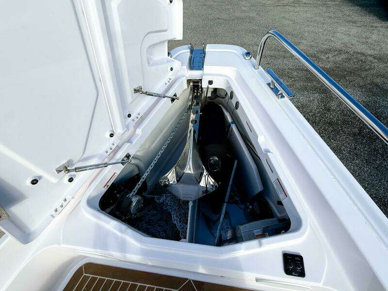 2024 Axopar 45 XC Cross Cabin