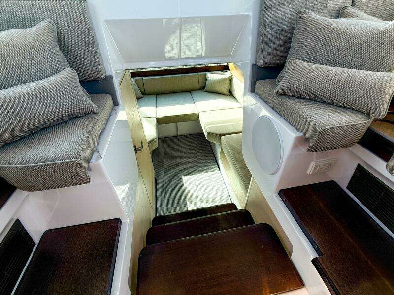 2024 Axopar 45 XC Cross Cabin