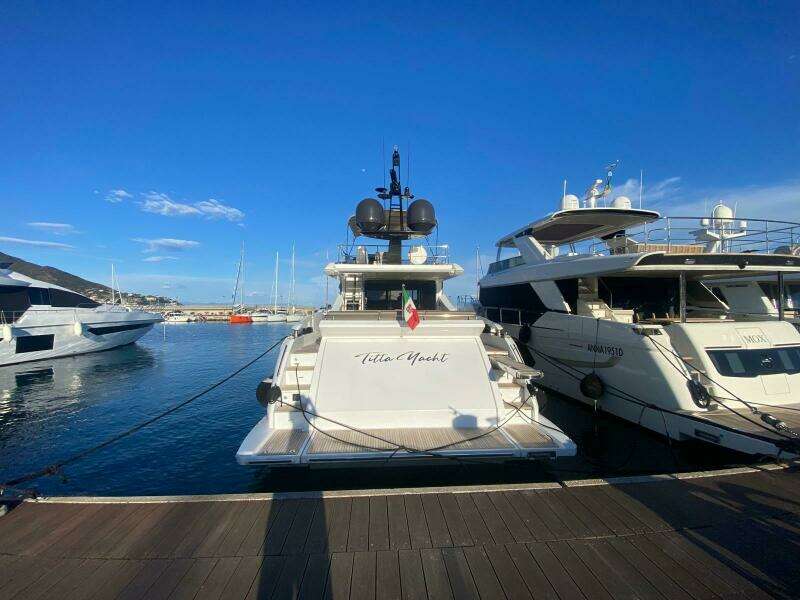 2016 Azimut 77S