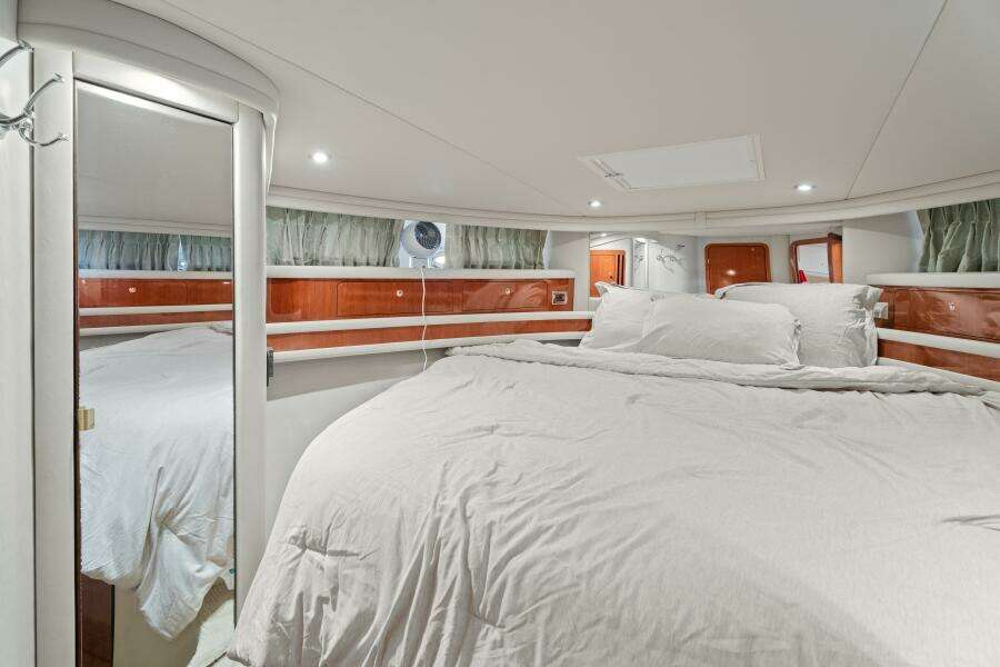 2003 Sea Ray 480 Sedan Bridge