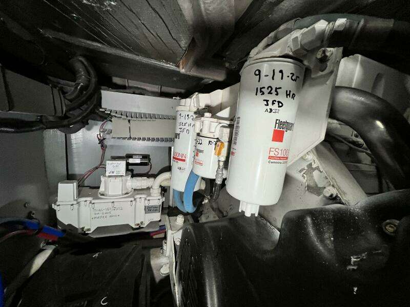 2003 Sea Ray 480 Sedan Bridge