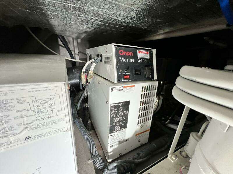 2003 Sea Ray 480 Sedan Bridge