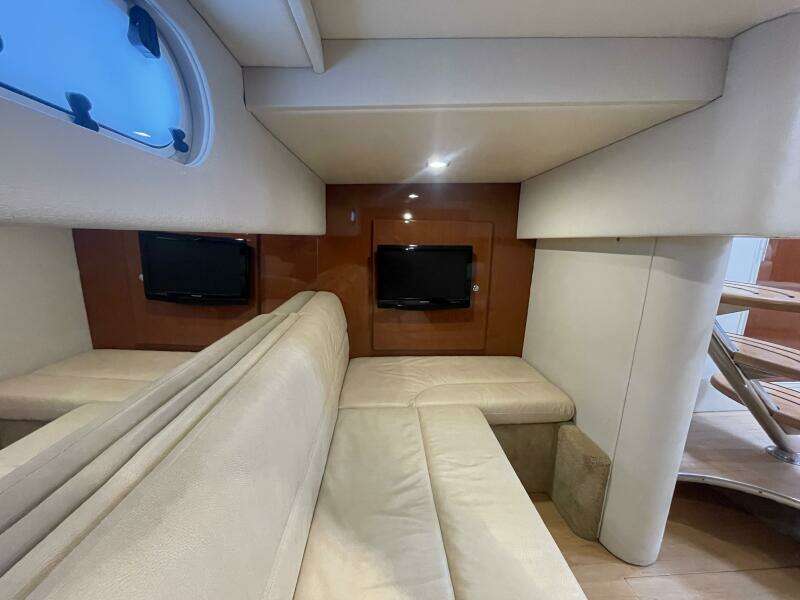 2011 Formula 34PC settee