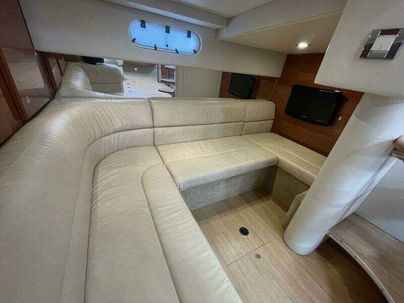 2011 Formula 34PC settee