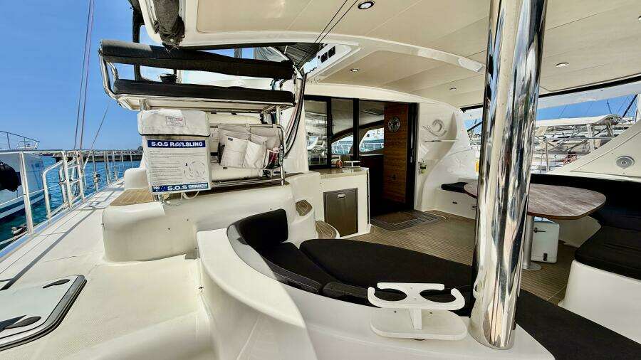 2017 Xquisite Yachts X5