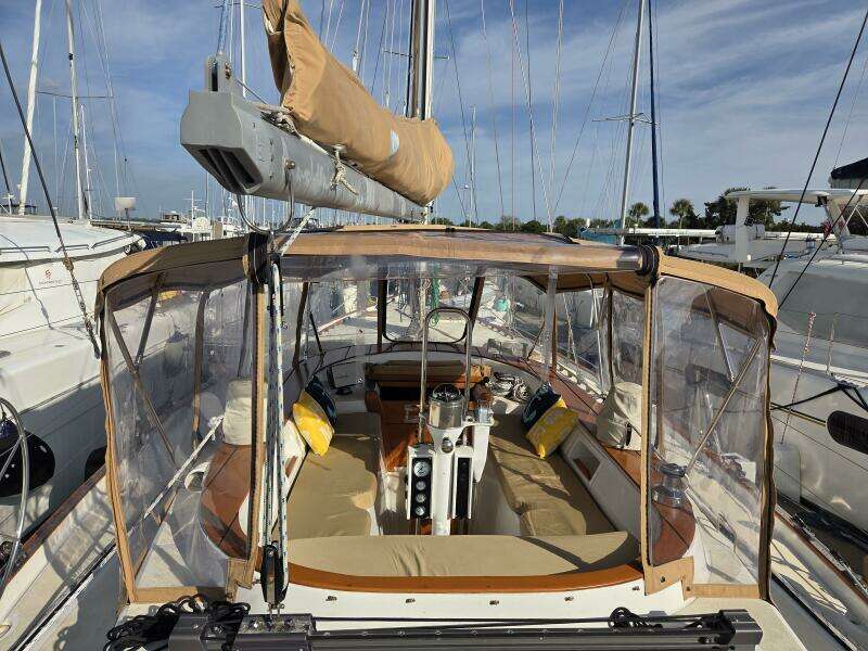 1985 Endeavour 51