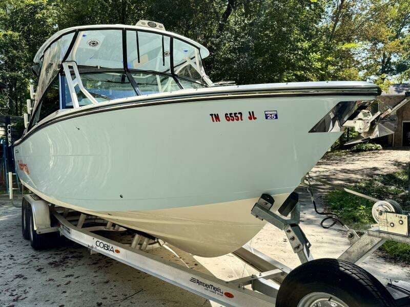 2022 Cobia 280 DC